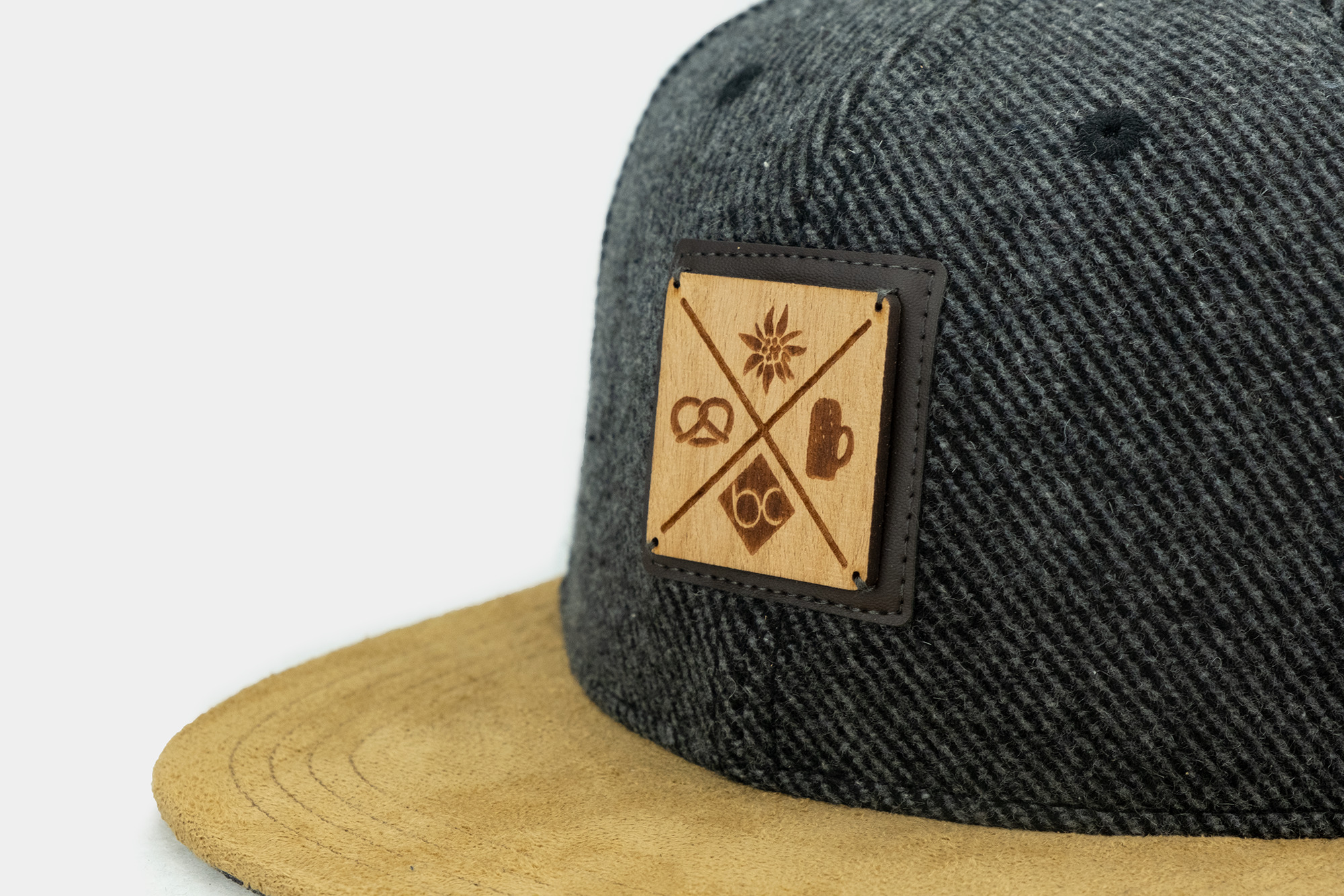 Bavarian Caps "Kreizweis Altbayern" Cap - dunkelgrau (Snapback) Bavarian Caps "Kreizweis Altbayern" Cap - dunkelgrau (Snapback)