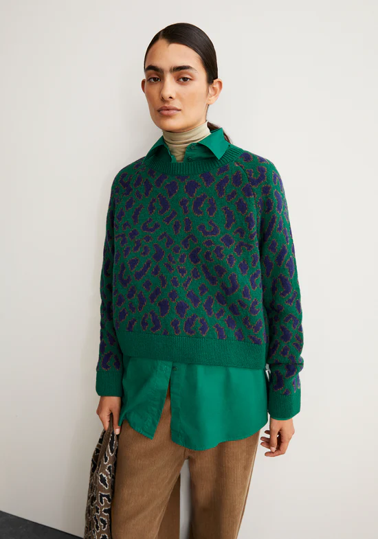 Armedangels DILIRIAA LEOPAA Pullover aus recyclem Bio-Woll Mix in emerald green