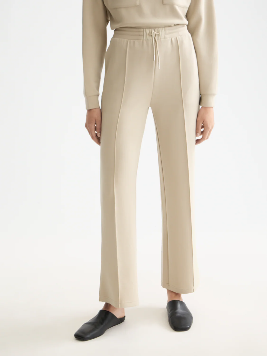 Scotch & Soda Tencel sweatpants in Palaza Taupe Scotch & Soda Tencel sweatpants in Palaza Taupe