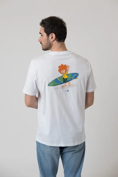 Bavarian Caps - HT103-1 T-Shirt "Pumuckl surft" - weiß