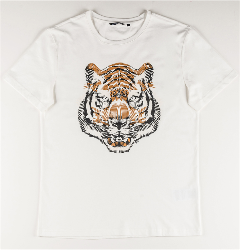 Antony Morato SLIM-FIT-T-SHIRT AUS 100 % BAUMWOLLE MIT 3D TIGERPRINT CREAM Antony Morato SLIM-FIT-T-SHIRT AUS 100 % BAUMWOLLE MIT 3D TIGERPRINT CREAM