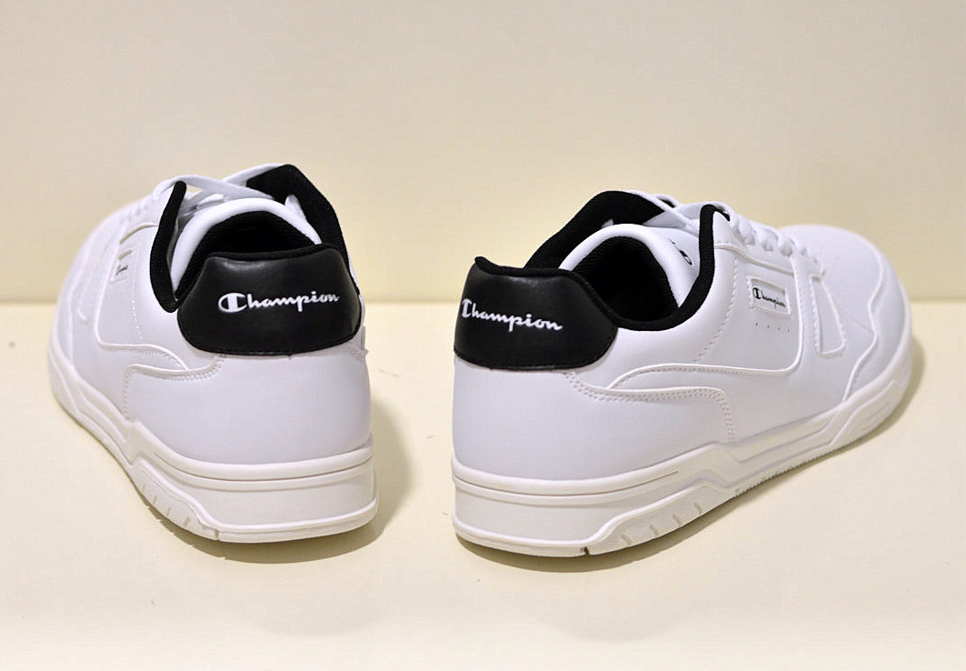 Champion Tennis CL Clay 87 Sneaker in White / Black 