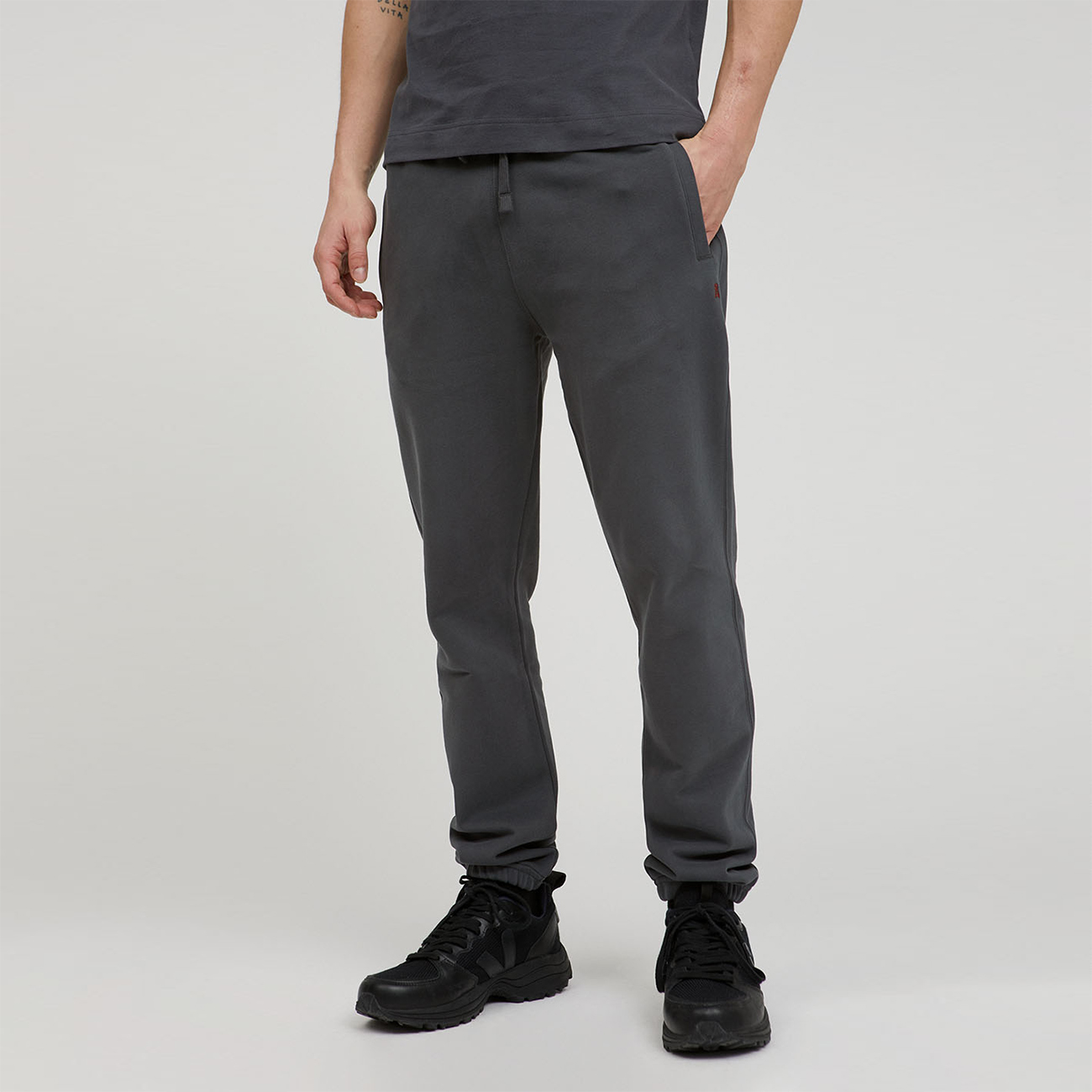 Armedangels AADAN COMFORT Sweathose aus Bio-Baumwolle acid black