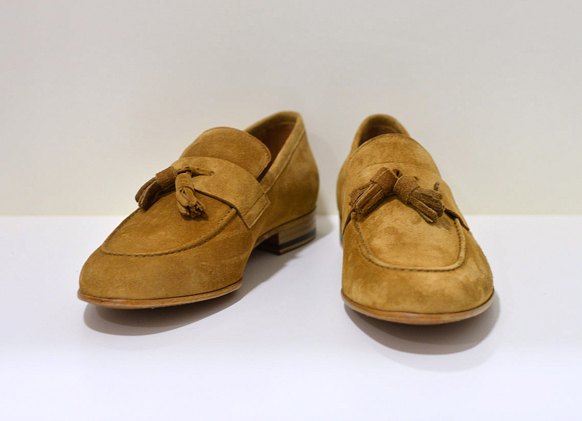 Berwick 1707 Tassel Loafer aus  Wildleder Florence mit genähter Ledersohle 