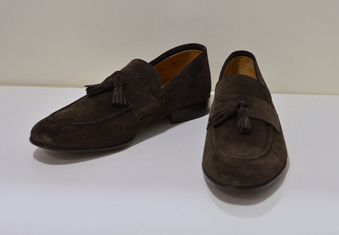 Berwick 1707 Tassel Loafer aus geöltem Wildleder in braun mit genähter Ledersohle 