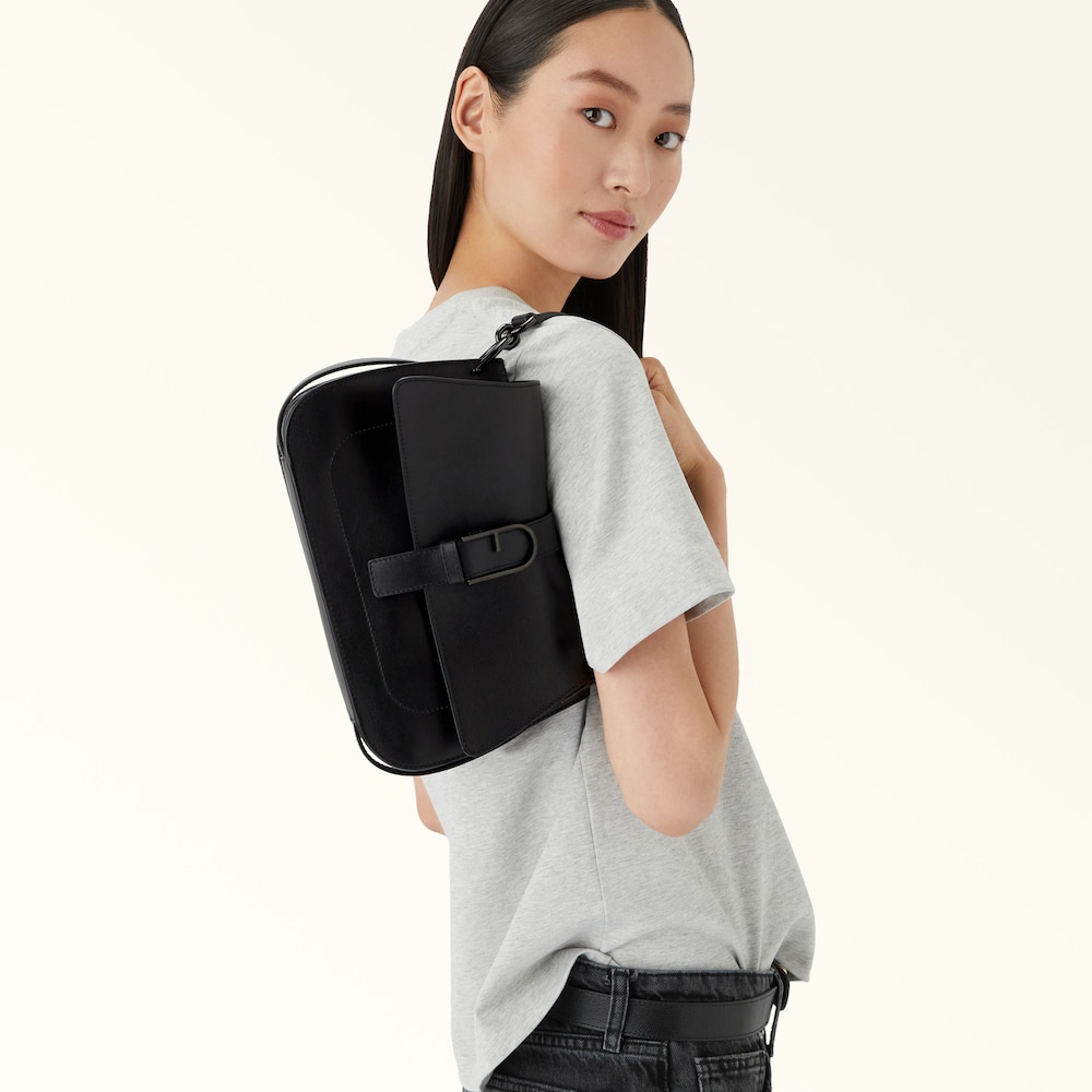 Furla Flow Henkeltasche M in schwarz aus feinstem Kalbsleder