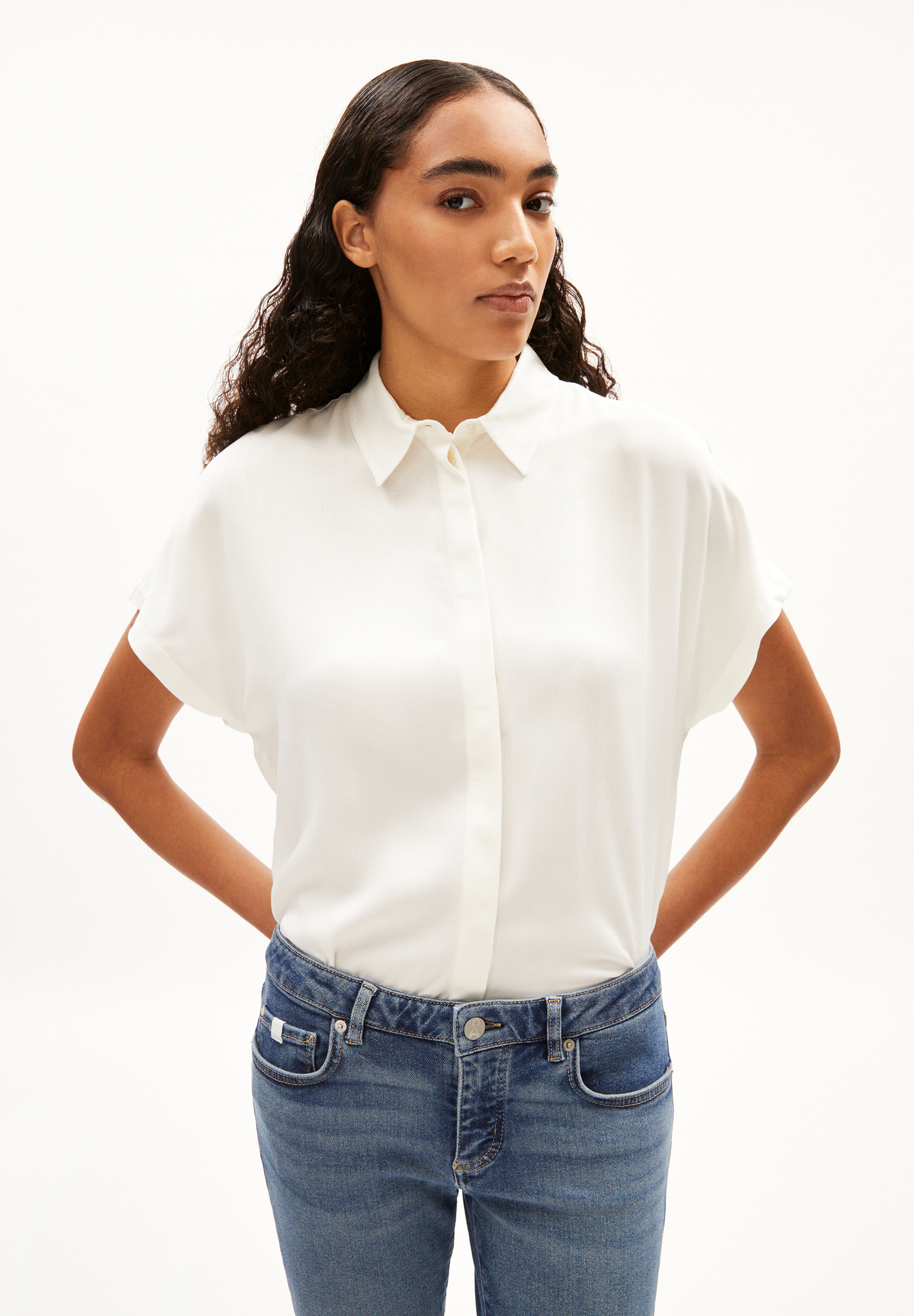 Armedangels  LARISAANA Bluse Relaxed Fit aus LENZING™ ECOVERO™ Viskose in off white