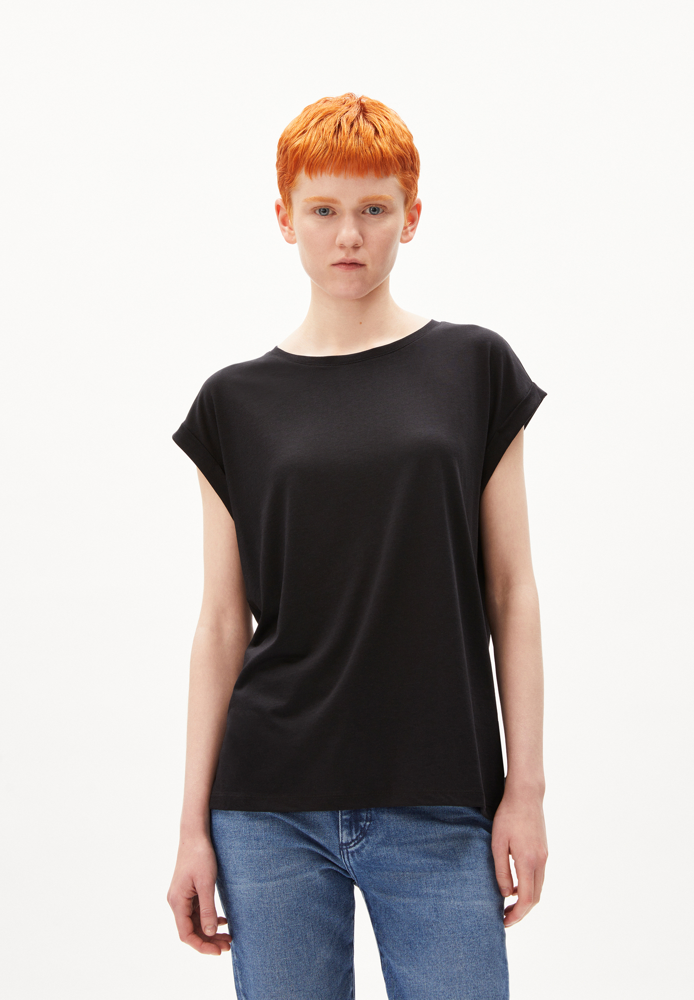 Armedangels  JILAANA  T-Shirt Loose Fit aus TENCEL™ Lyocell Mix in schwarz 