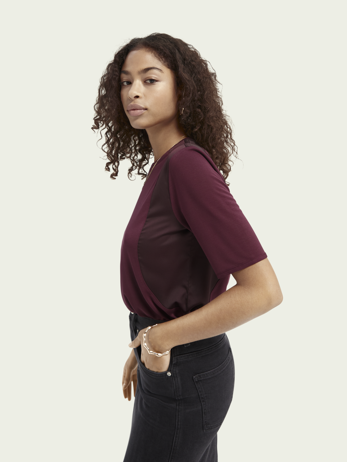 Scotch&Soda Bluse aus Webstoff und kontrastierende Farbverläufe Scotch&Soda Bluse aus Webstoff und kontrastierende Farbverläufe