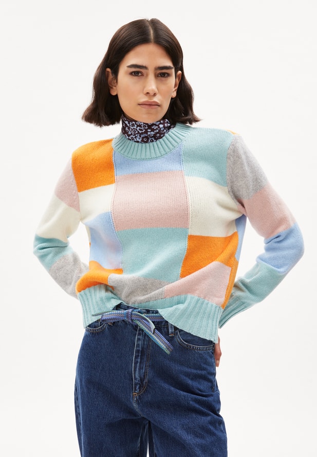 Armedangels HILGAA PATCHWORK Strick Pullover aus Bio-Woll Mix in oatmilk-sunset 