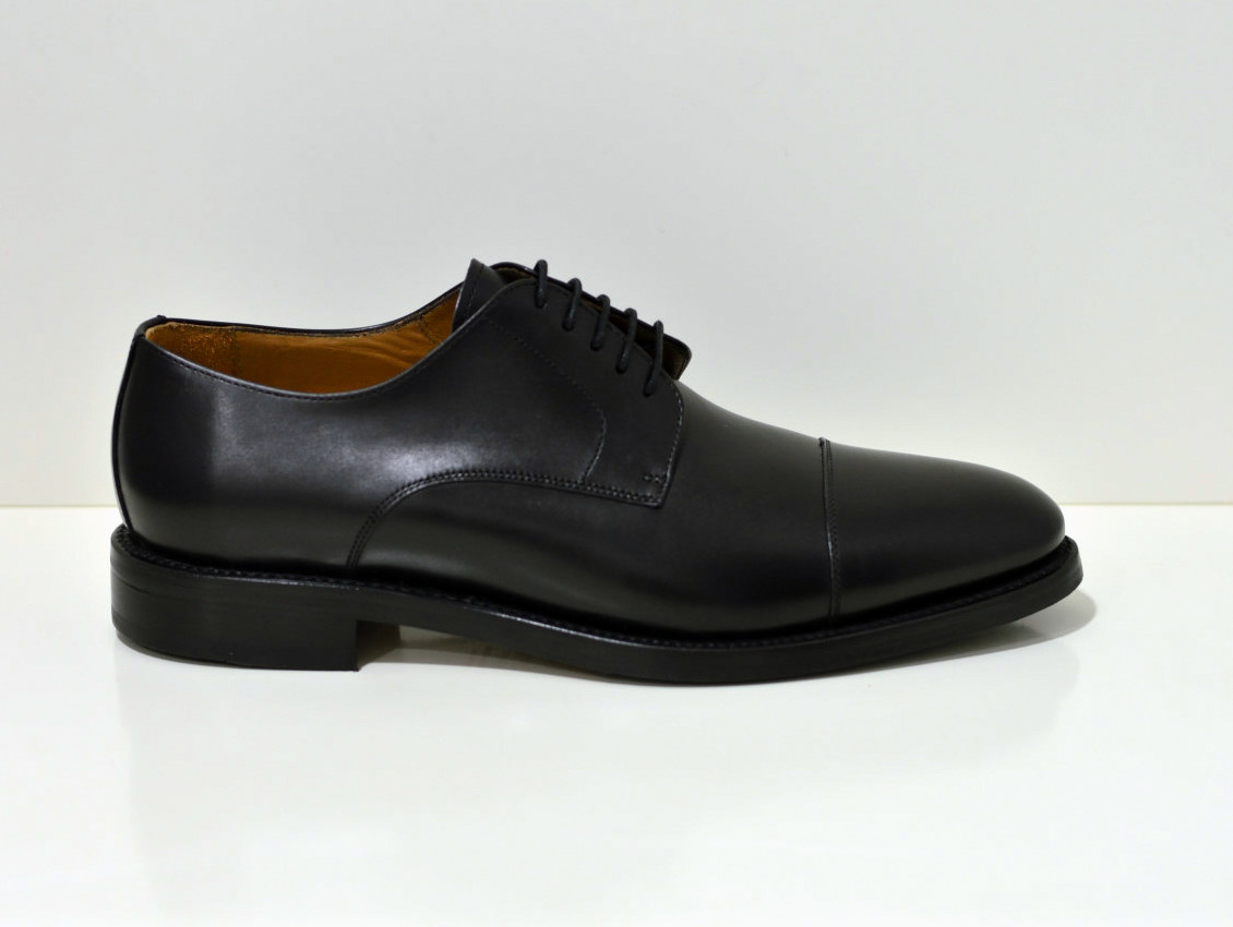  Berwick Rahmengenähter Blúcher Schuh mit Quernaht in schwarz 3012-K1 