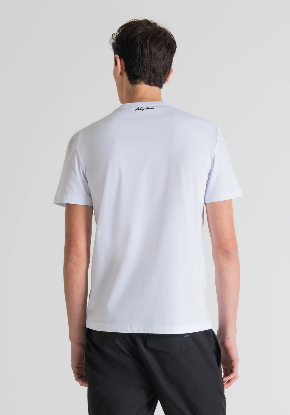 Antony Morato T-SHIRT SLIM FIT MIT PALMEN-PRINT in weiß Antony Morato T-SHIRT SLIM FIT MIT PALMEN-PRINT in weiß