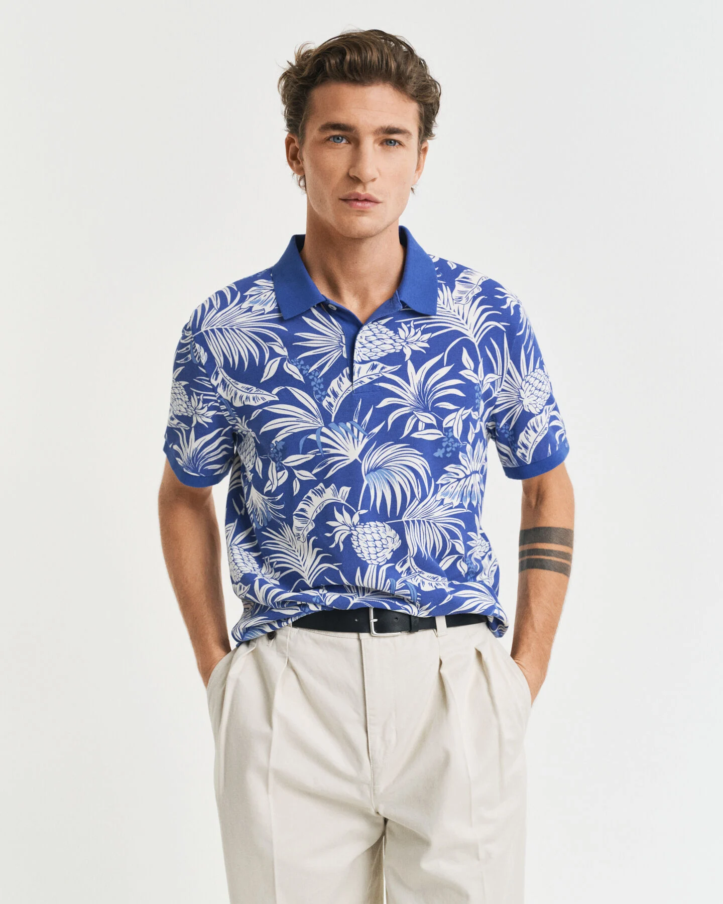  Gant Tropical full Print Poloshirt aus Baumwolle / Polo in Rich Blue