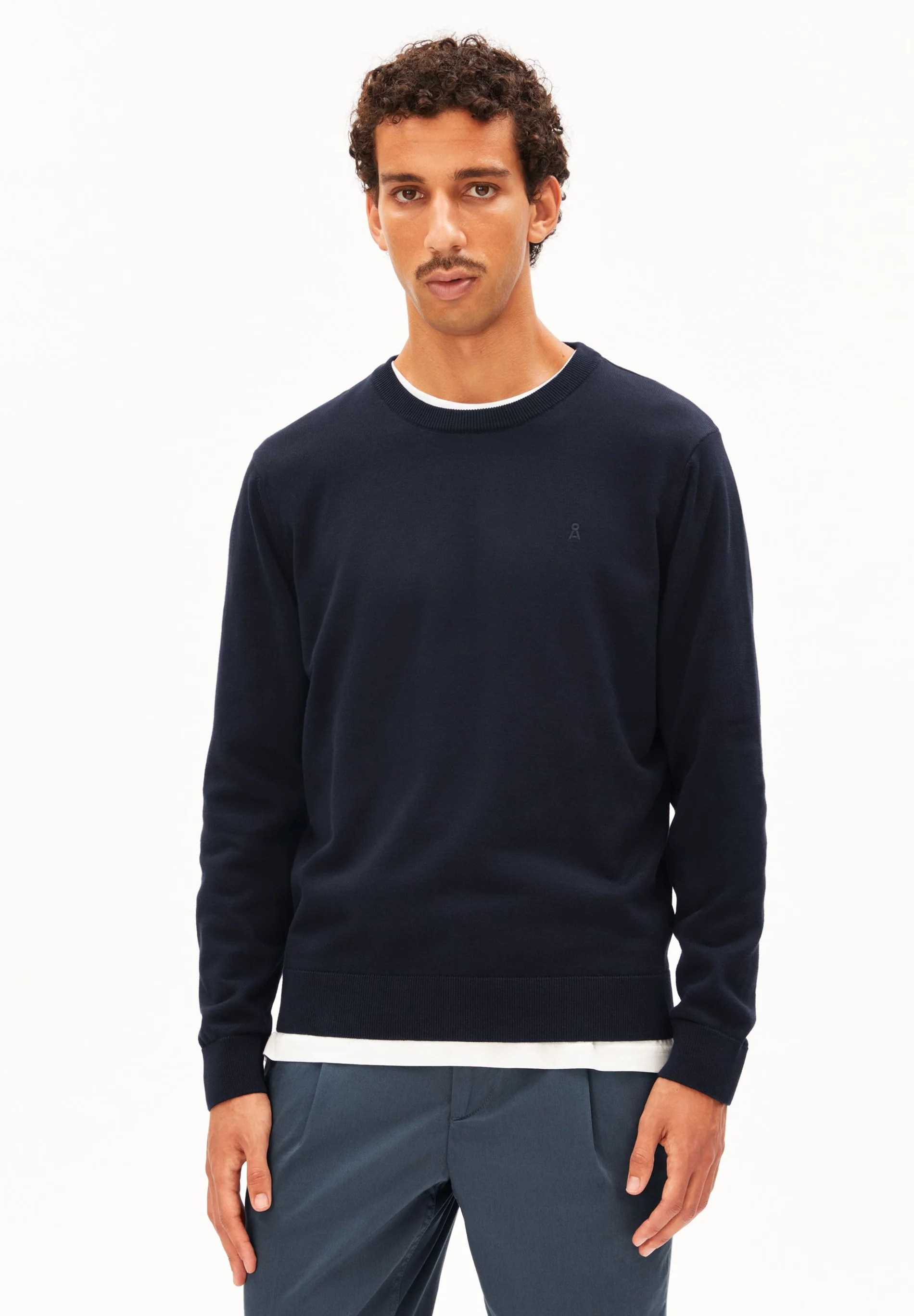 Armedagels LOUKAA STRICKPULLOVER aus 100% Bio-Baumwolle in night sky