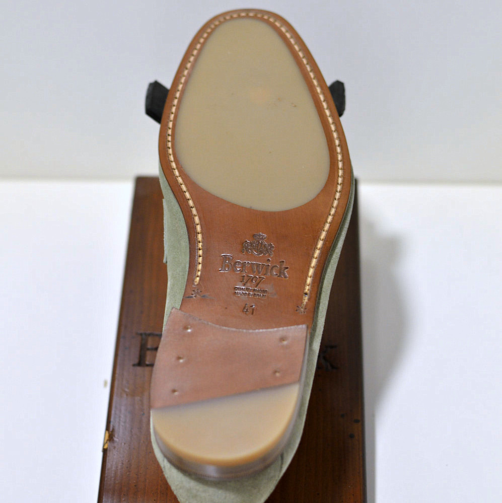  Berwick 1707 Tassel Loafer aus englischem Wildleder in caramel /beige mit genähter Ledersohle / Mokassin 