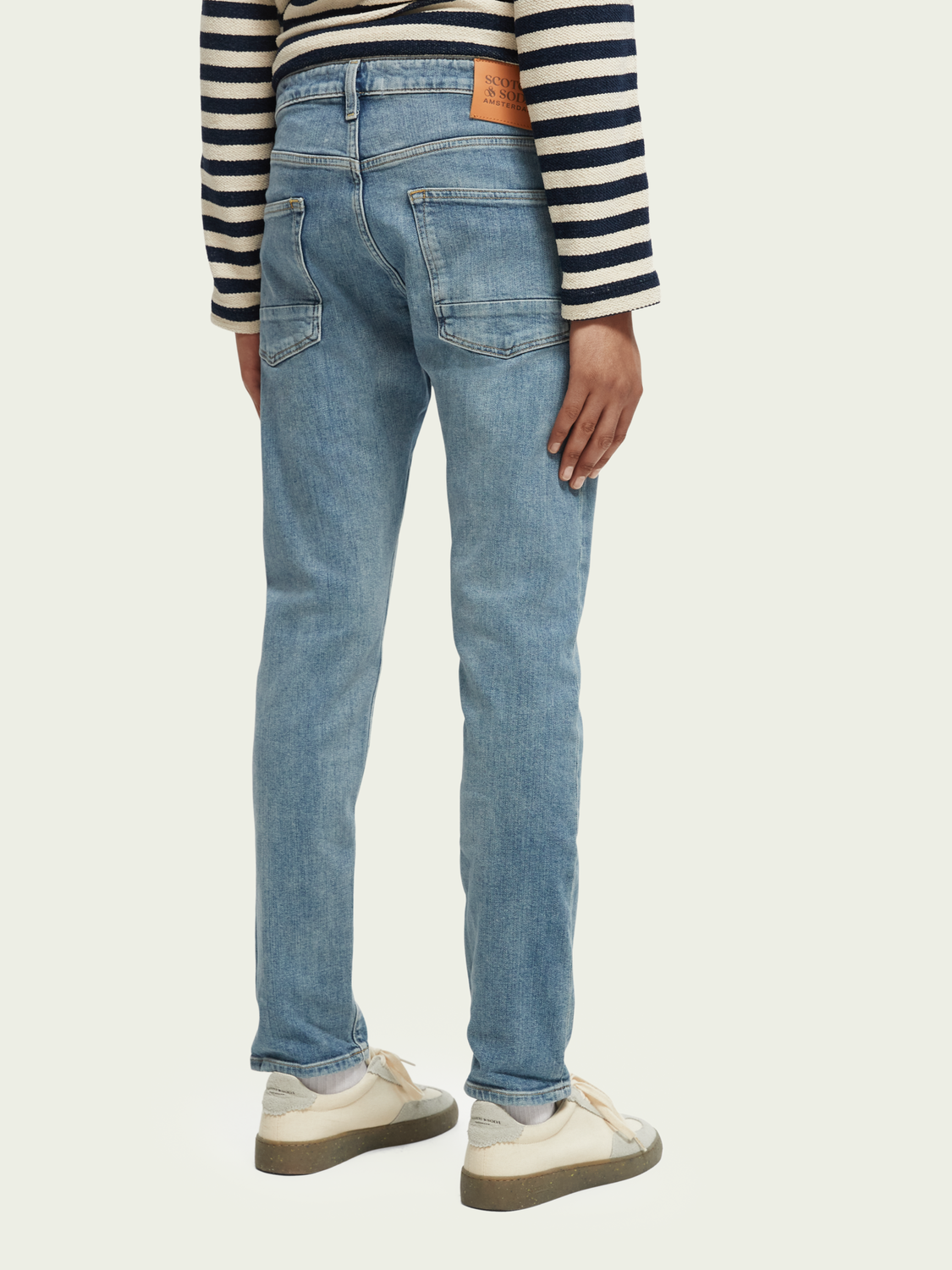 Scotch&Soda Ralston Regular Slim Fit Jeans aus Bio Baumwolle – in Aqua Blue Scotch&Soda Ralston Regular Slim Fit Jeans aus Bio Baumwolle – in Aqua Blue