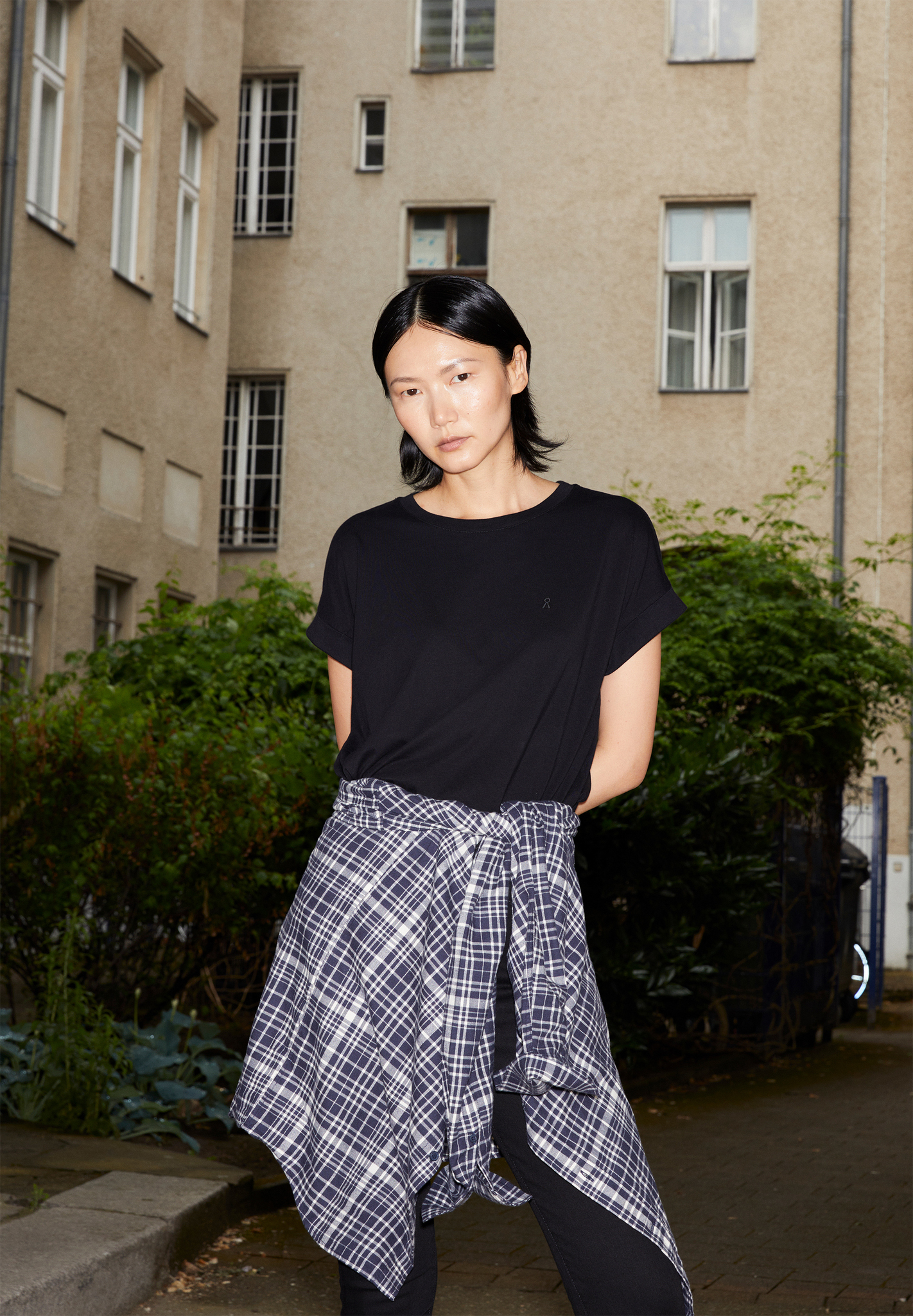 Armedangels IDAARA T-Shirt Loose Fit aus Bio-Baumwolle in schwarz Armedangels IDAARA T-Shirt Loose Fit aus Bio-Baumwolle in schwarz