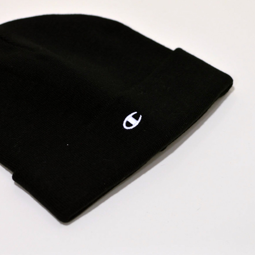 Champion Beanie Mütze Strickmütze Unisex Hat in schwarz 