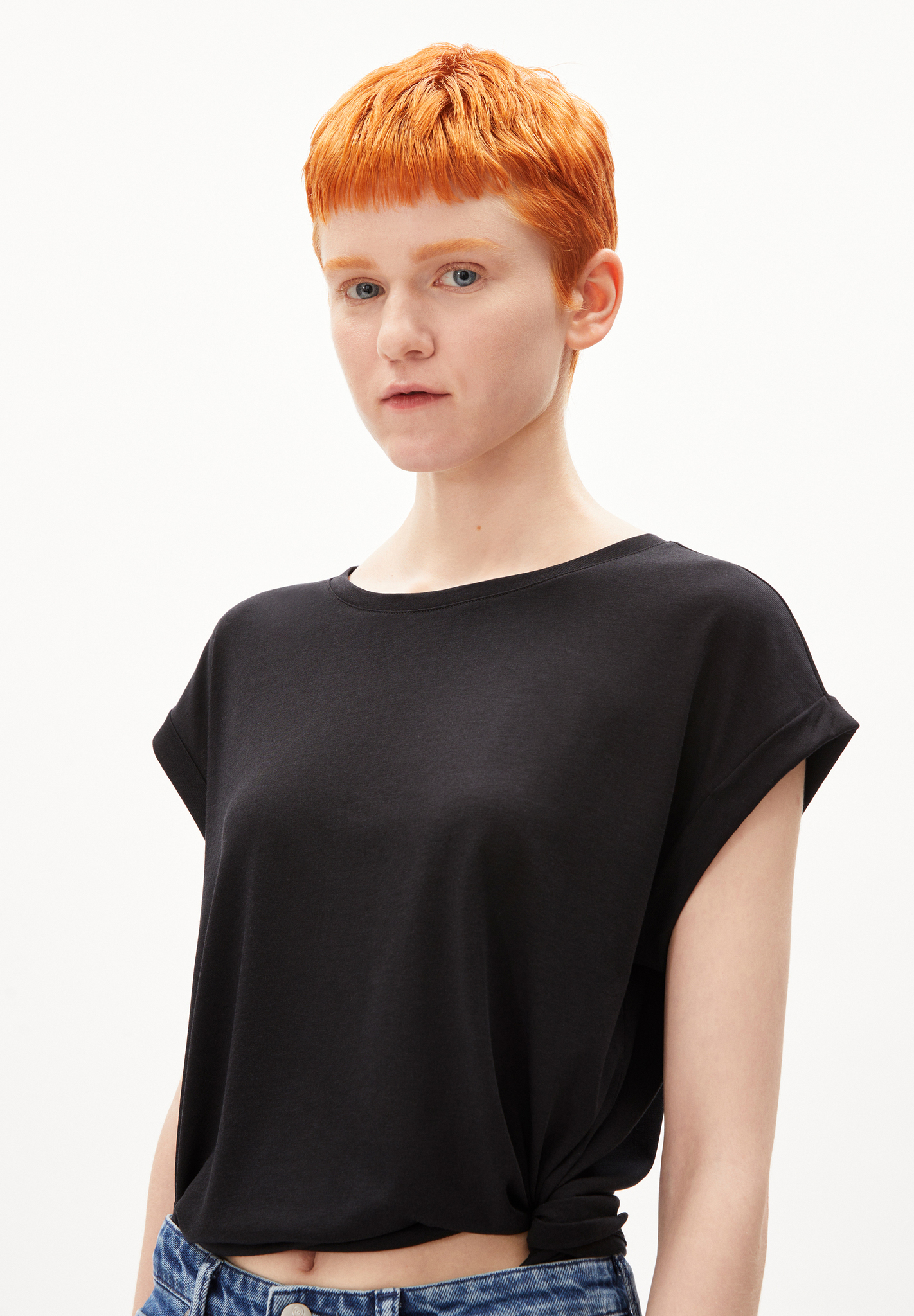 Armedangels JILAANA T-Shirt Loose Fit aus TENCEL™ Lyocell Mix in schwarz Armedangels JILAANA T-Shirt Loose Fit aus TENCEL™ Lyocell Mix in schwarz