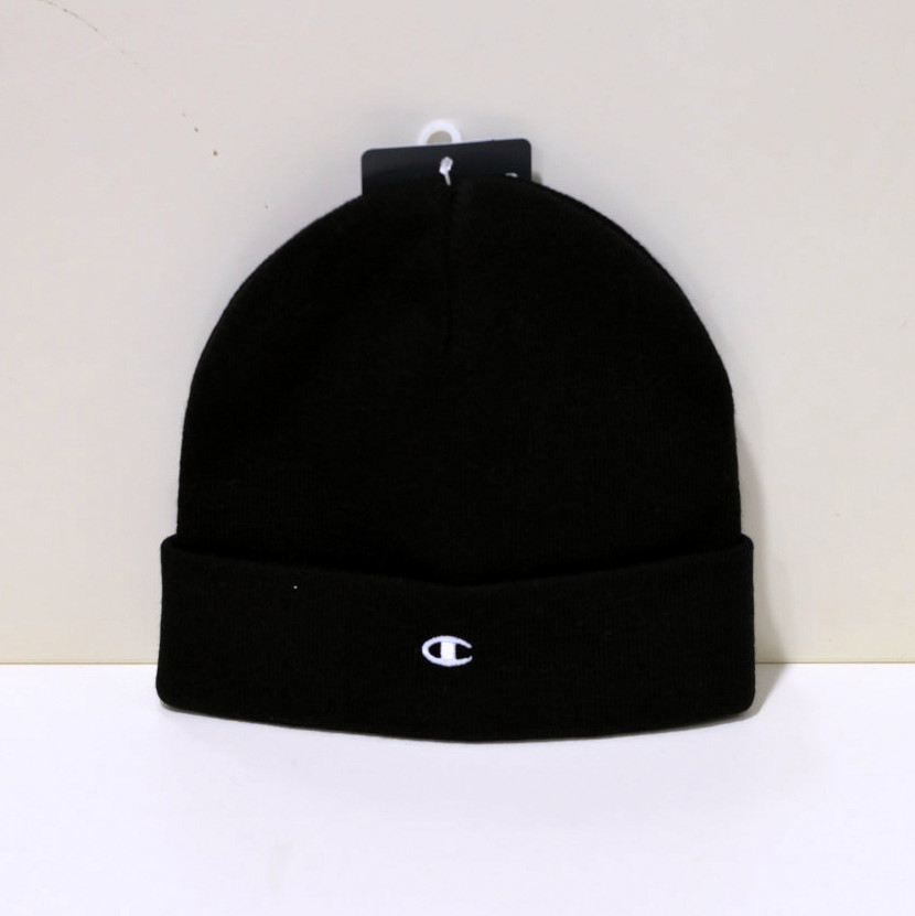 Champion Beanie Mütze Strickmütze Unisex Hat in schwarz 