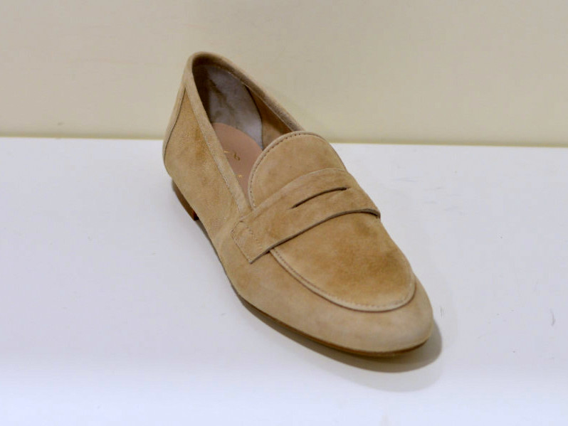 Gianluca Pisati Moccasins / Loafer Adele aus feinstem Wildleder (Gamsleder) in beige