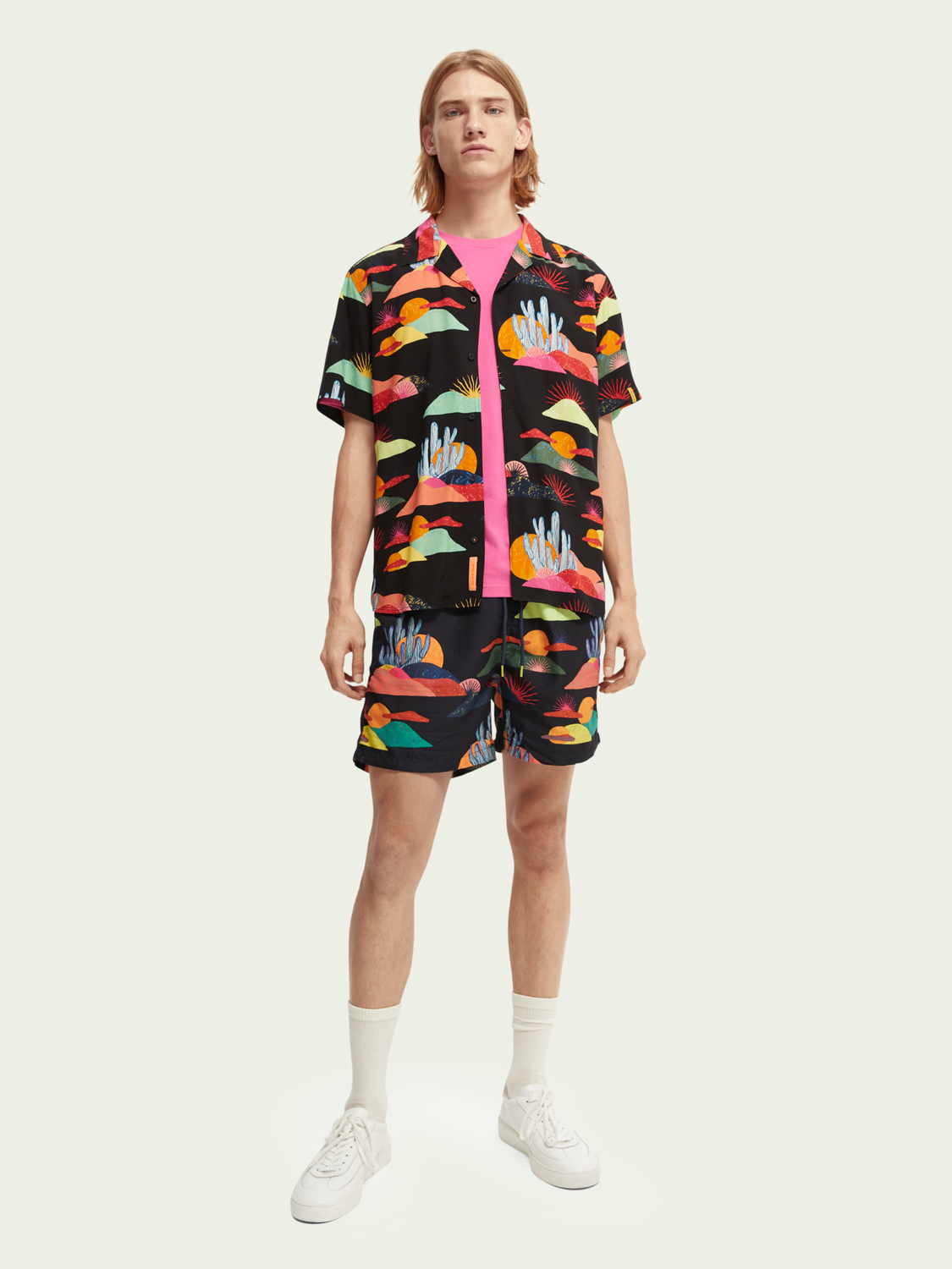 Scotch&Soda Abel Macias Badeshorts mit Print in schwarz Scotch&Soda Abel Macias Badeshorts mit Print in schwarz