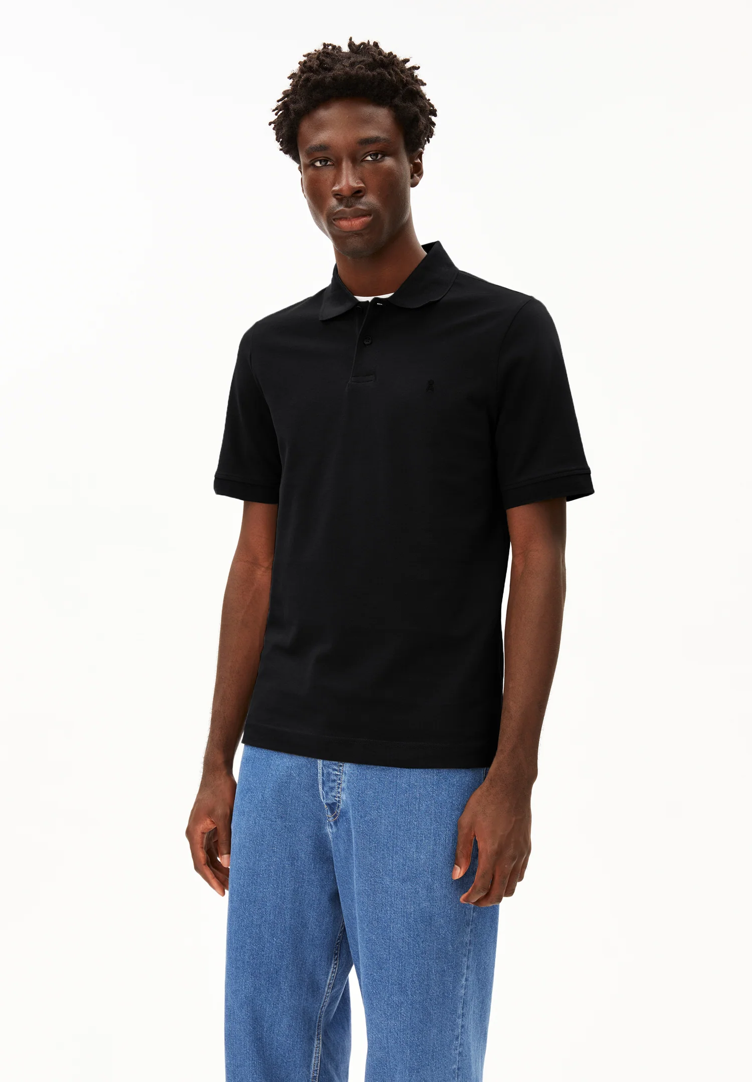 Armedangels MAARIO Polo T-Shirt aus Bio-Baumwolle in schwarz