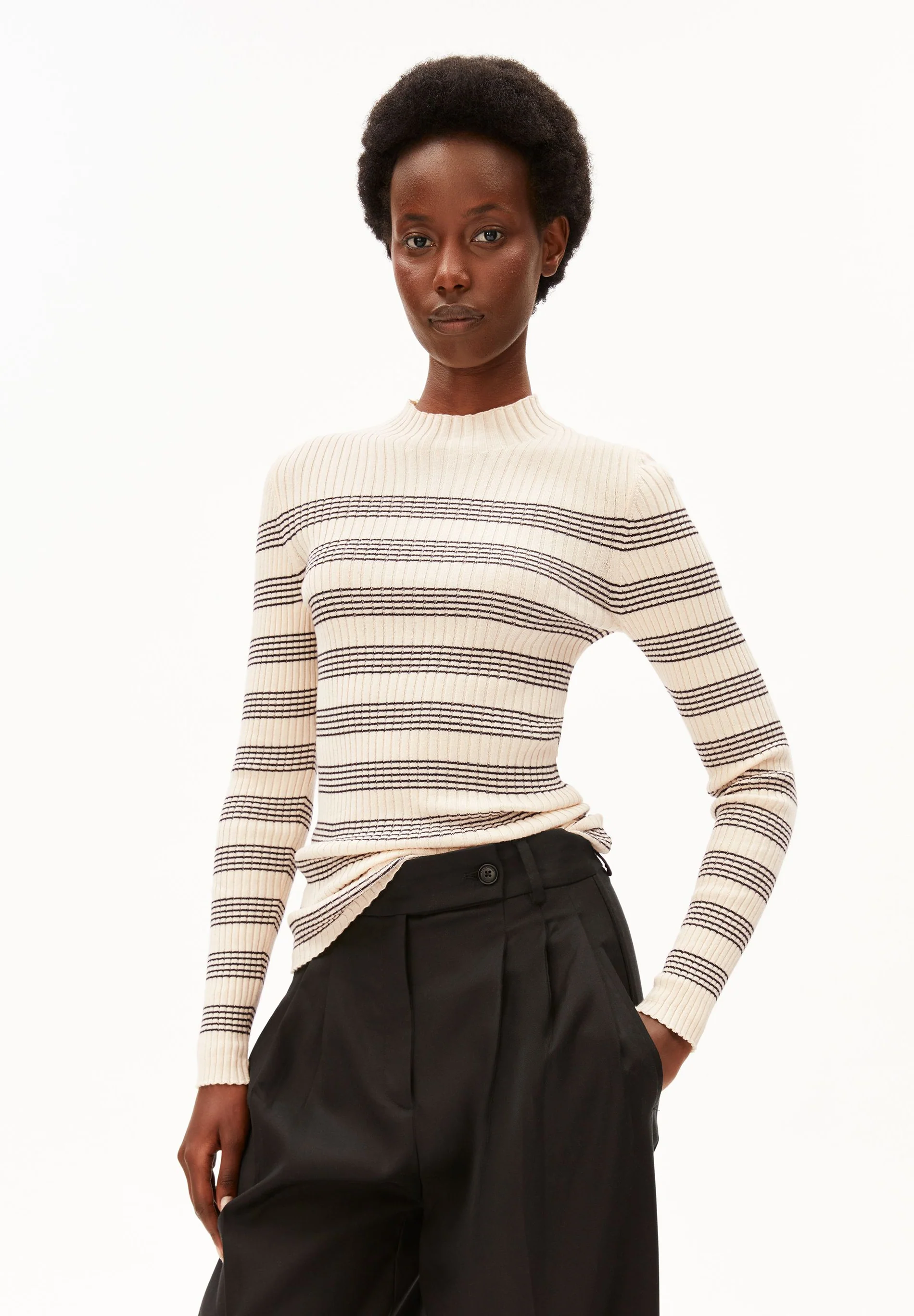 Armedangels ALAANIA GESTREIFTER STRICKPULLOVER  100% Bio-Baumwolle in oatmilk-black