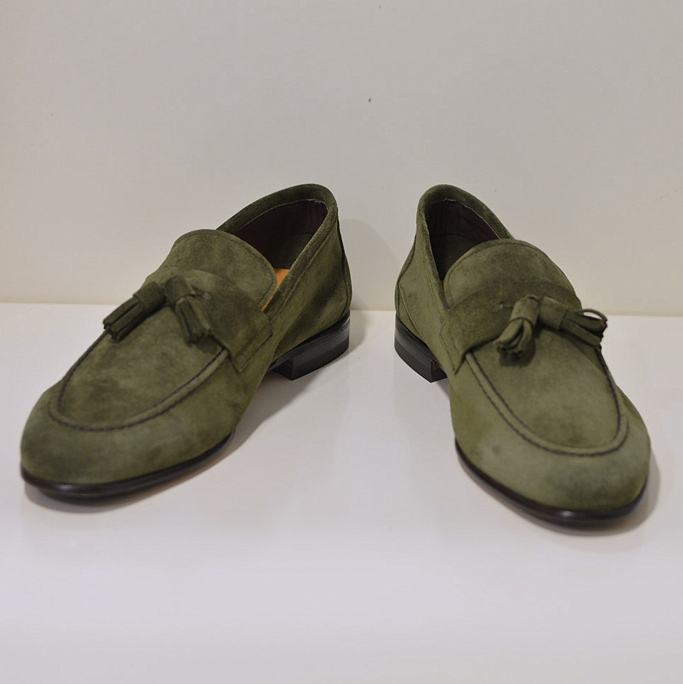 Berwick 1707 Tassel Loafer aus Wildleder in grün/ Florence Giungla mit genähter Ledersohle / Mokassin