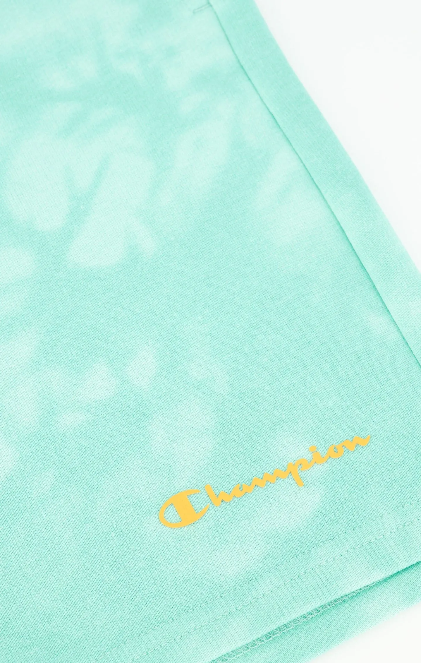 Champion Tie-Dye Shorts aus leichter Baumwolle in lime green Champion Tie-Dye Shorts aus leichter Baumwolle in lime green