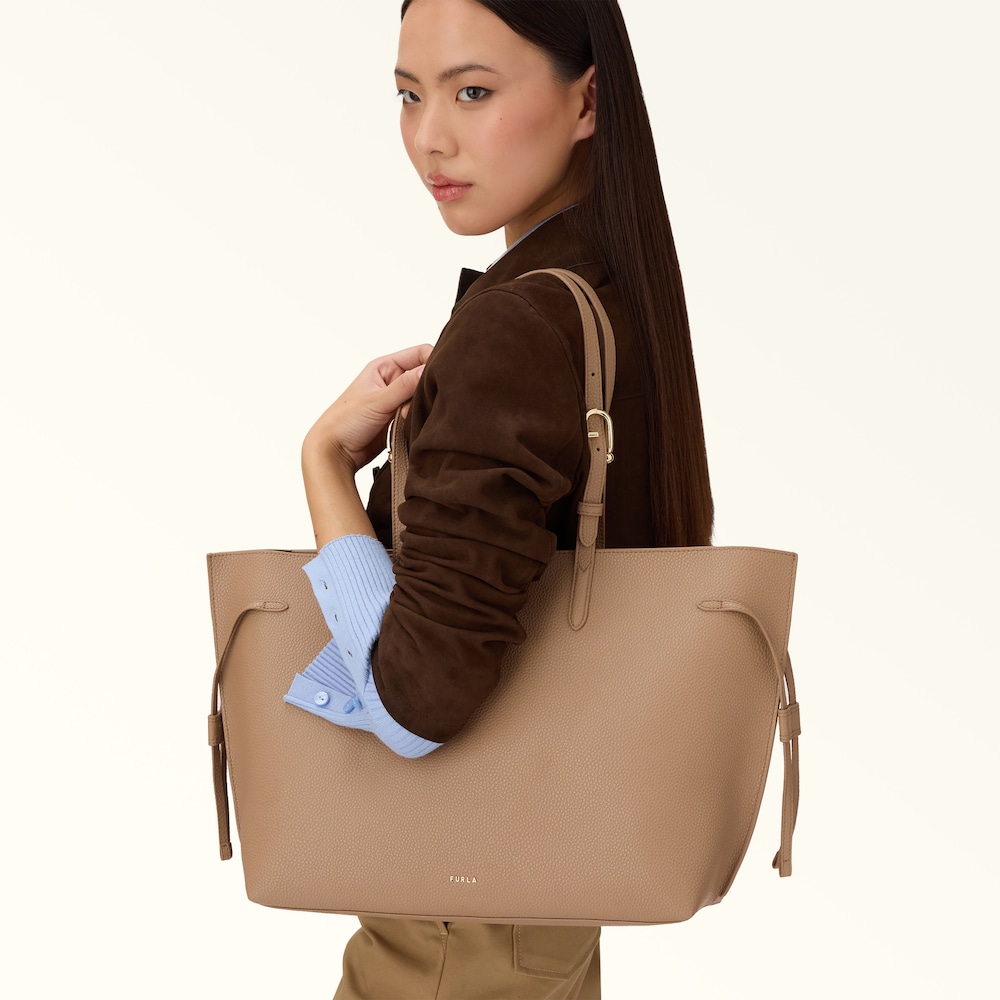 Furla Ava Tote-bag L Toffee / Große Tasche aus feinem Kalbsleder