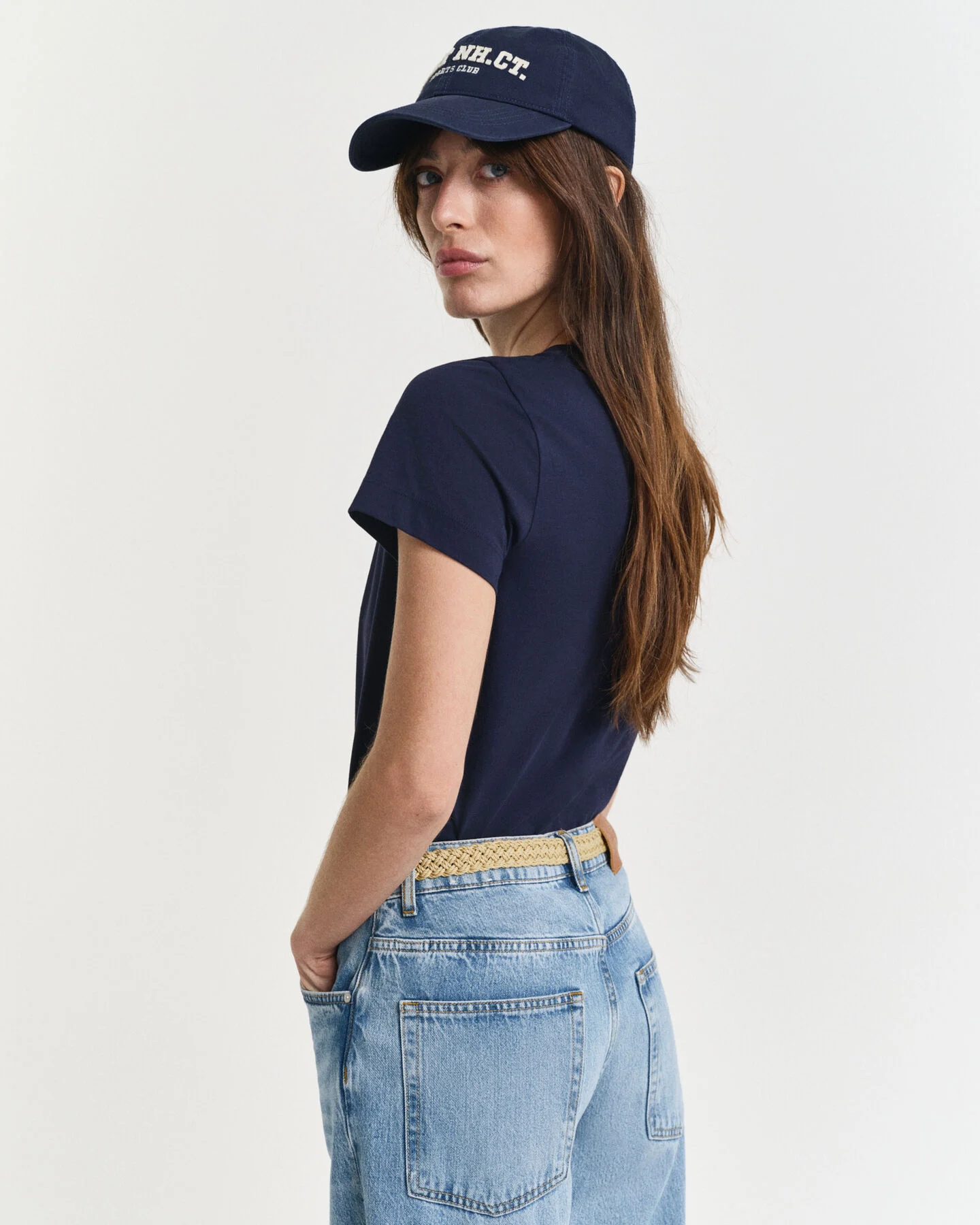 Gant Damen Reg Shield T-Shirt aus Baumwolle in Evening Blue Gant Damen Reg Shield T-Shirt aus Baumwolle in Evening Blue