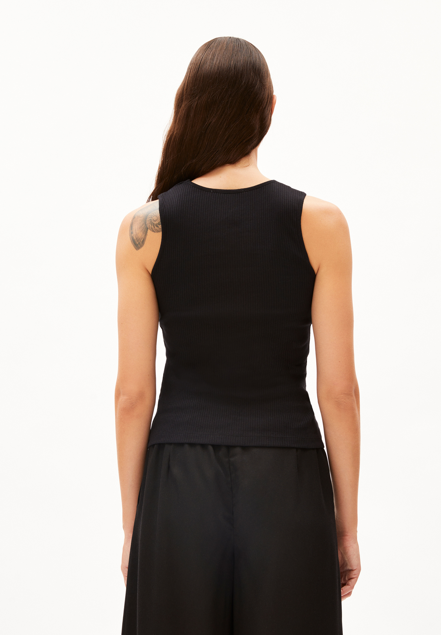 Armedangels NIKAATAA Ripp-Top Slim Fit aus Bio-Baumwoll Mix in schwarz Armedangels NIKAATAA Ripp-Top Slim Fit aus Bio-Baumwoll Mix in schwarz
