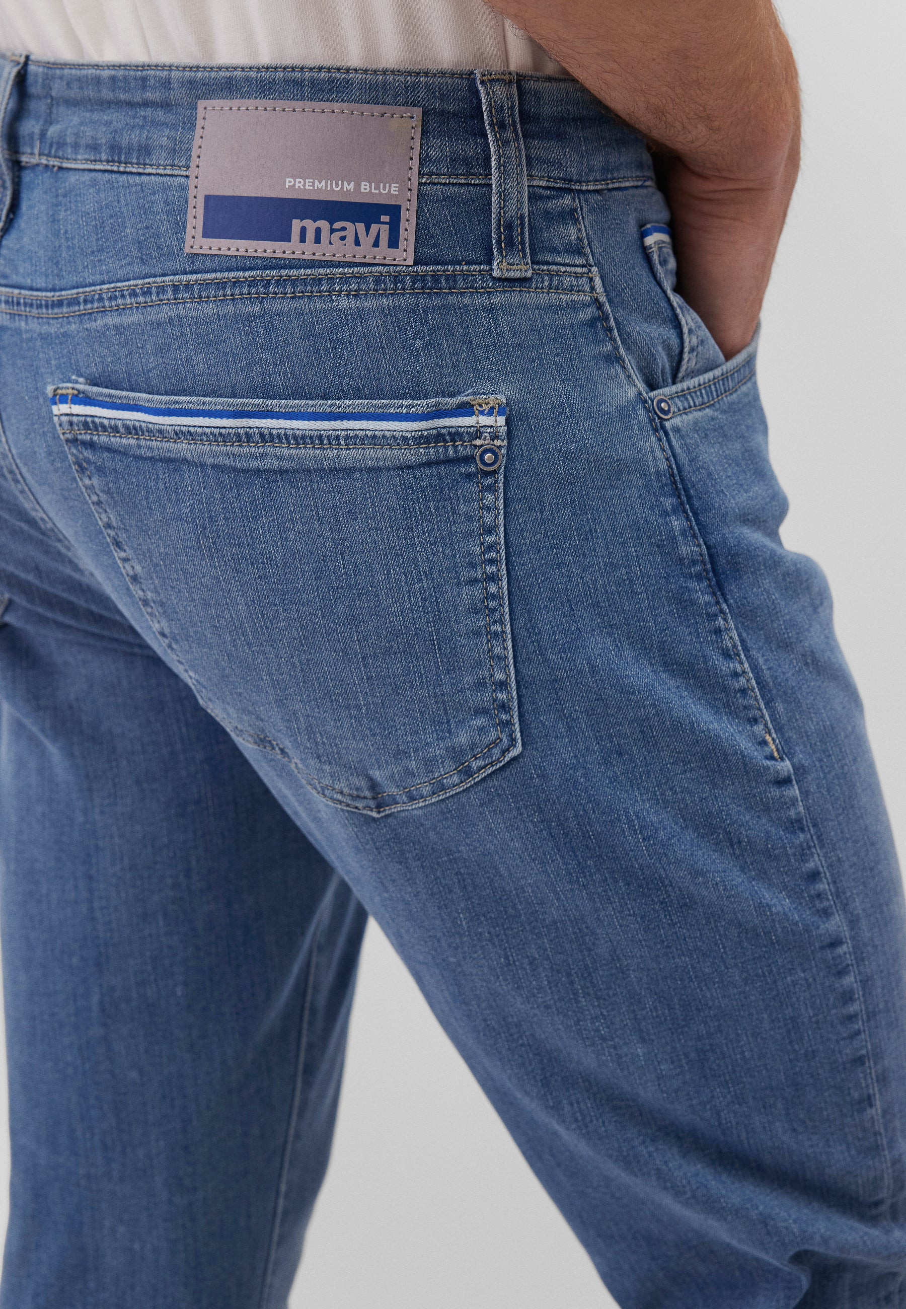 Mavi Jeans MARCUS | Slim Straight Leg, Zip Fly Premium Blue
