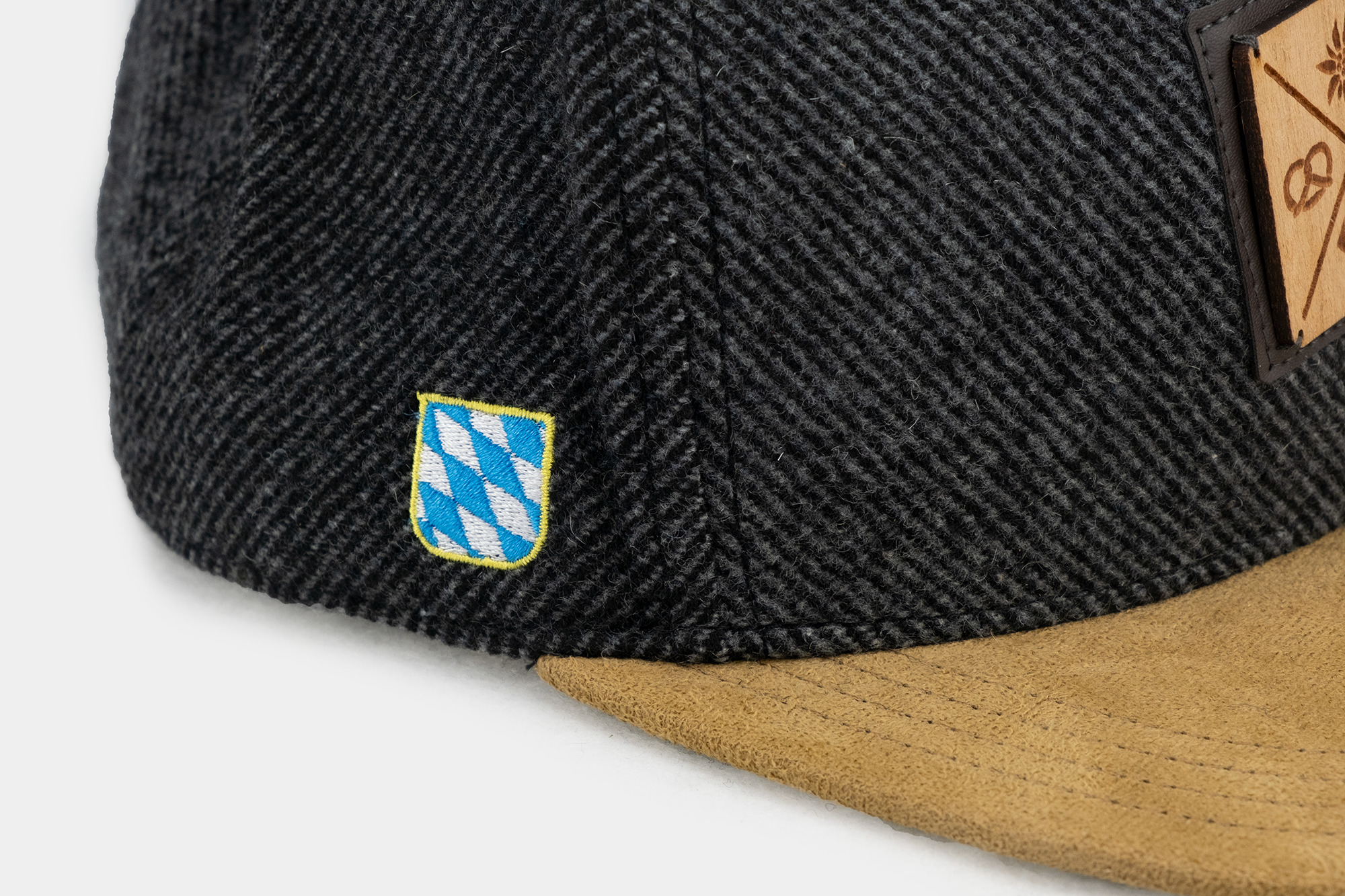 Bavarian Caps "Kreizweis Altbayern" Cap - dunkelgrau (Snapback) Bavarian Caps "Kreizweis Altbayern" Cap - dunkelgrau (Snapback)