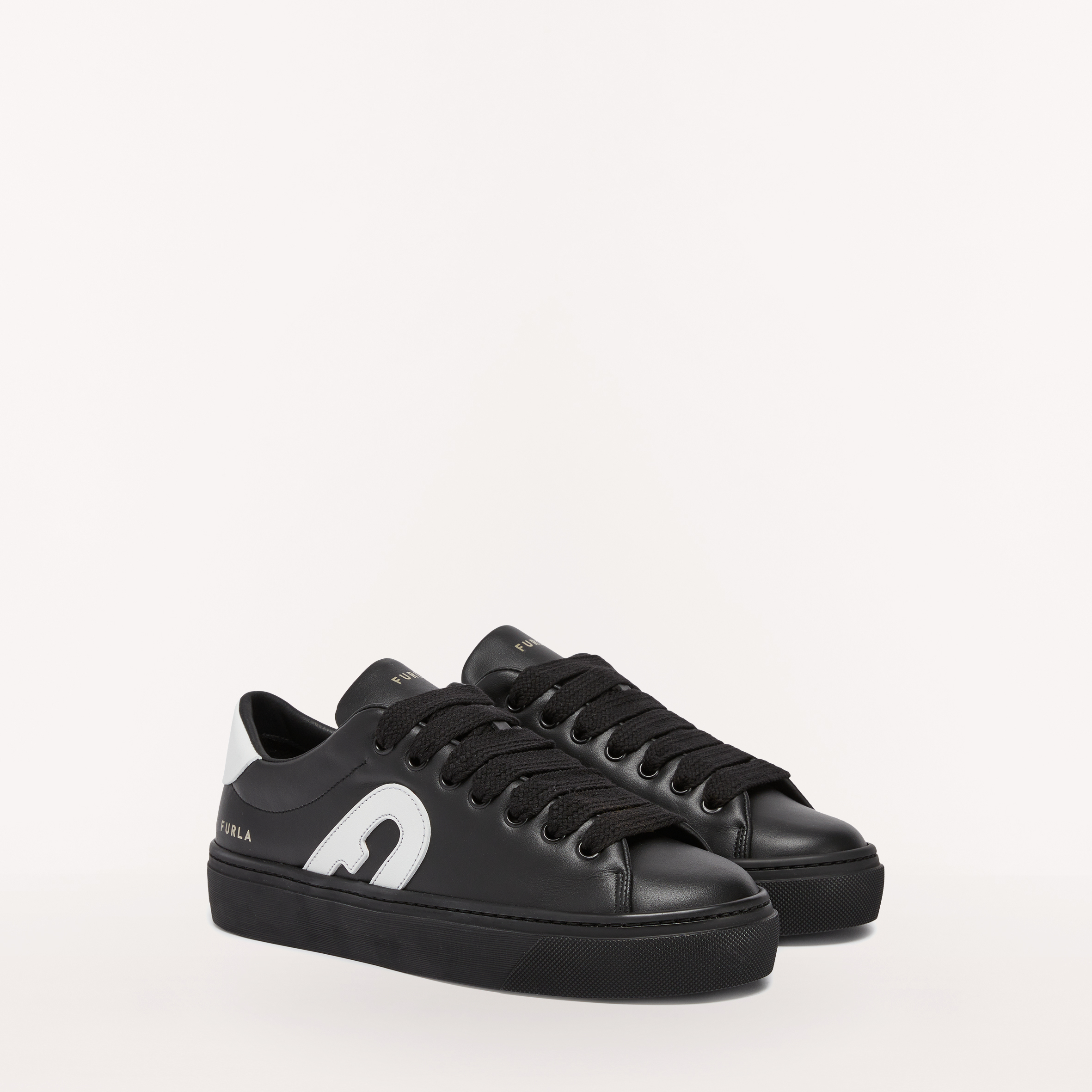 Furla Joy Sneaker aus Kalbsleder in schwarz