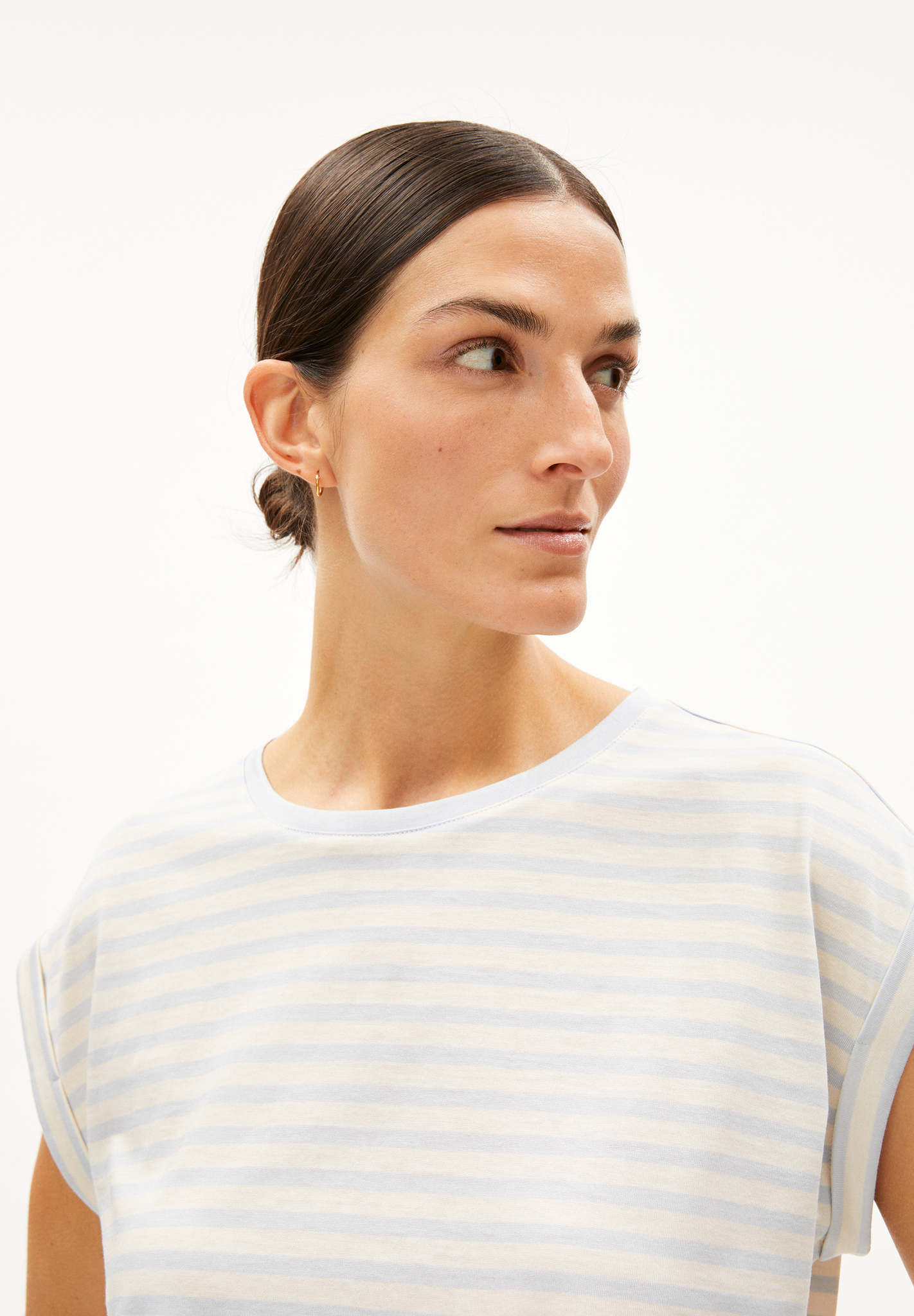 Armedangels JILAANA STRIPES T-Shirt Loose Fit aus TENCEL™ Lyocell Mix morning sky-oatmilk Armedangels JILAANA STRIPES T-Shirt Loose Fit aus TENCEL™ Lyocell Mix morning sky-oatmilk