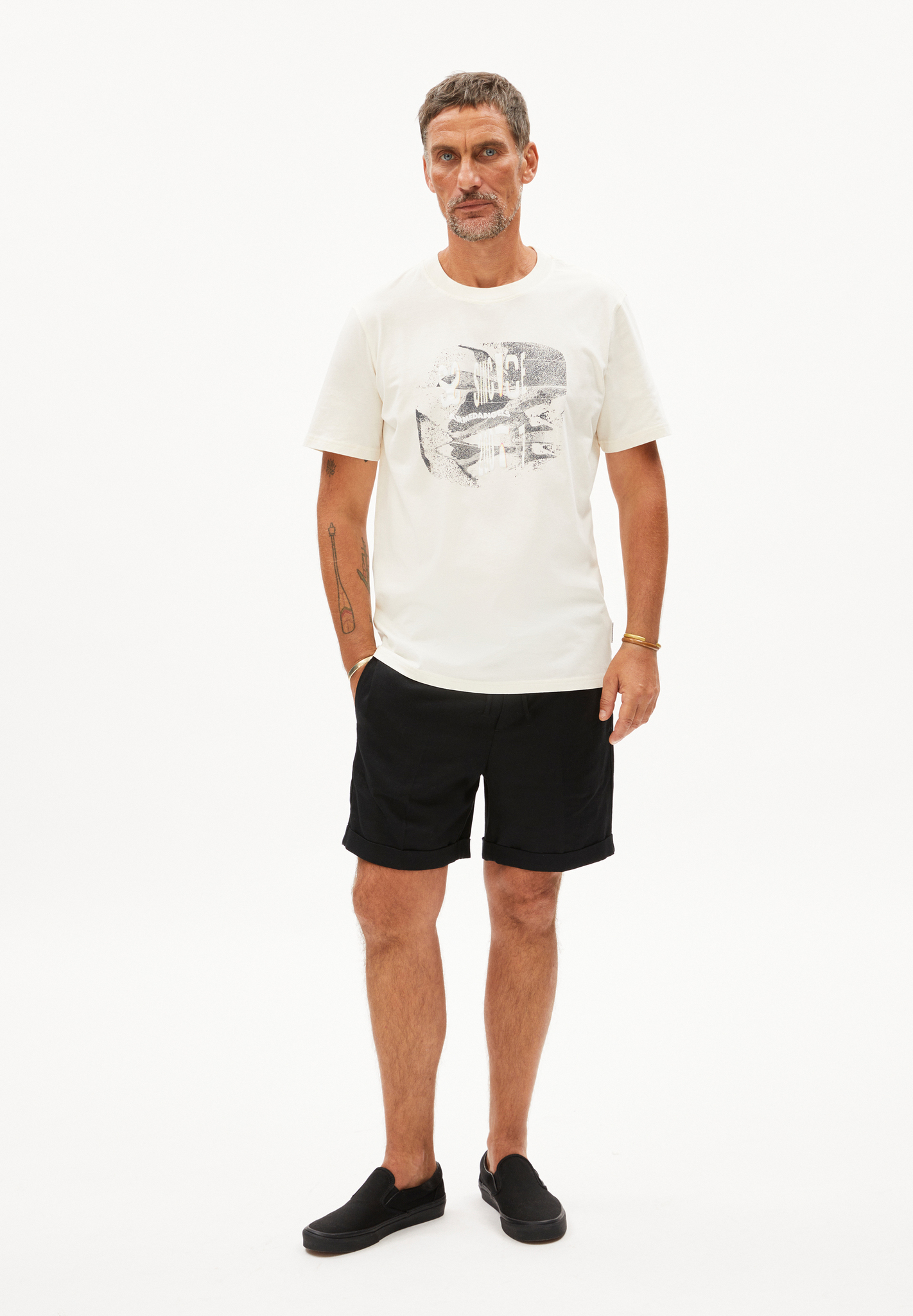 Armedangels AACQUE LINO Herren Shorts aus Leinen-Mix in schwarz Armedangels AACQUE LINO Herren Shorts aus Leinen-Mix in schwarz