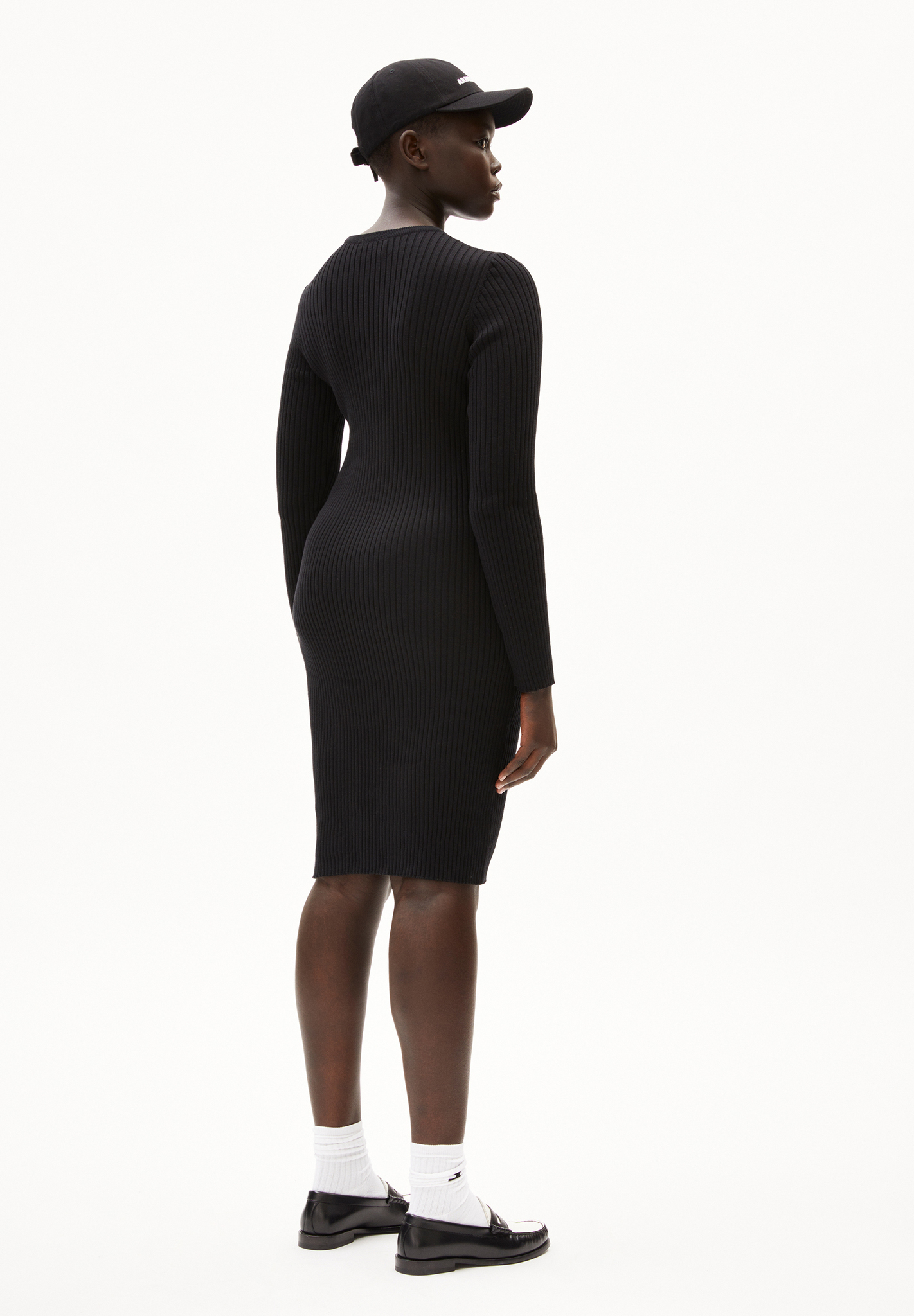 Armedangels  LIAA RN Strickkleid Slim Fit aus Bio-Baumwolle in schwarz 