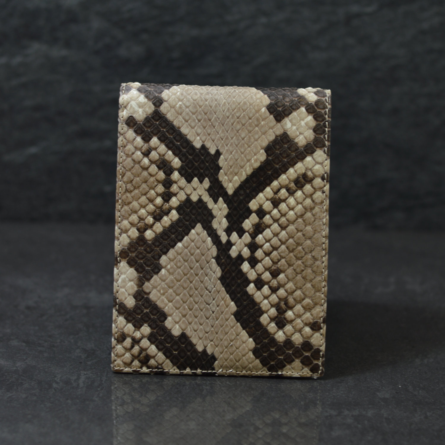 Fausto Colato Schlangenleder-Geldbörse Python Naturbelassen quer Fausto Colato Schlangenleder-Geldbörse Python Naturbelassen quer