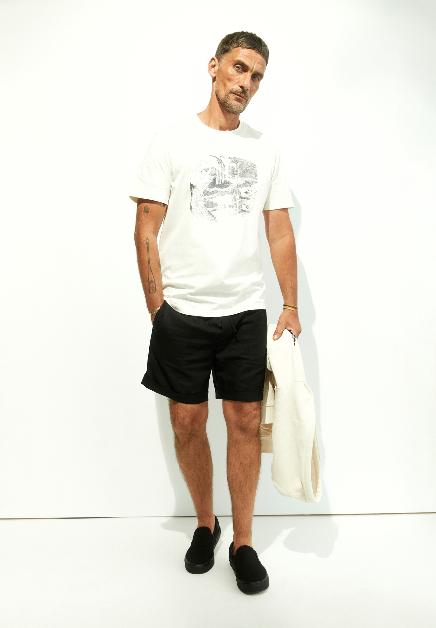 Armedangels AACQUE LINO Herren Shorts aus Leinen-Mix in schwarz Armedangels AACQUE LINO Herren Shorts aus Leinen-Mix in schwarz