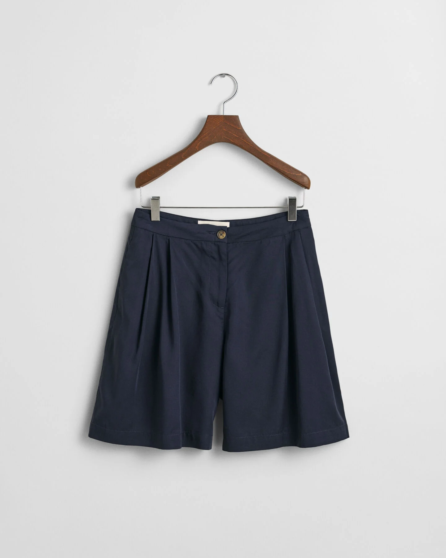 Gant Fluid Relaxed Fit Shorts aus Baumwolle in Evening Blue Gant Fluid Relaxed Fit Shorts aus Baumwolle in Evening Blue