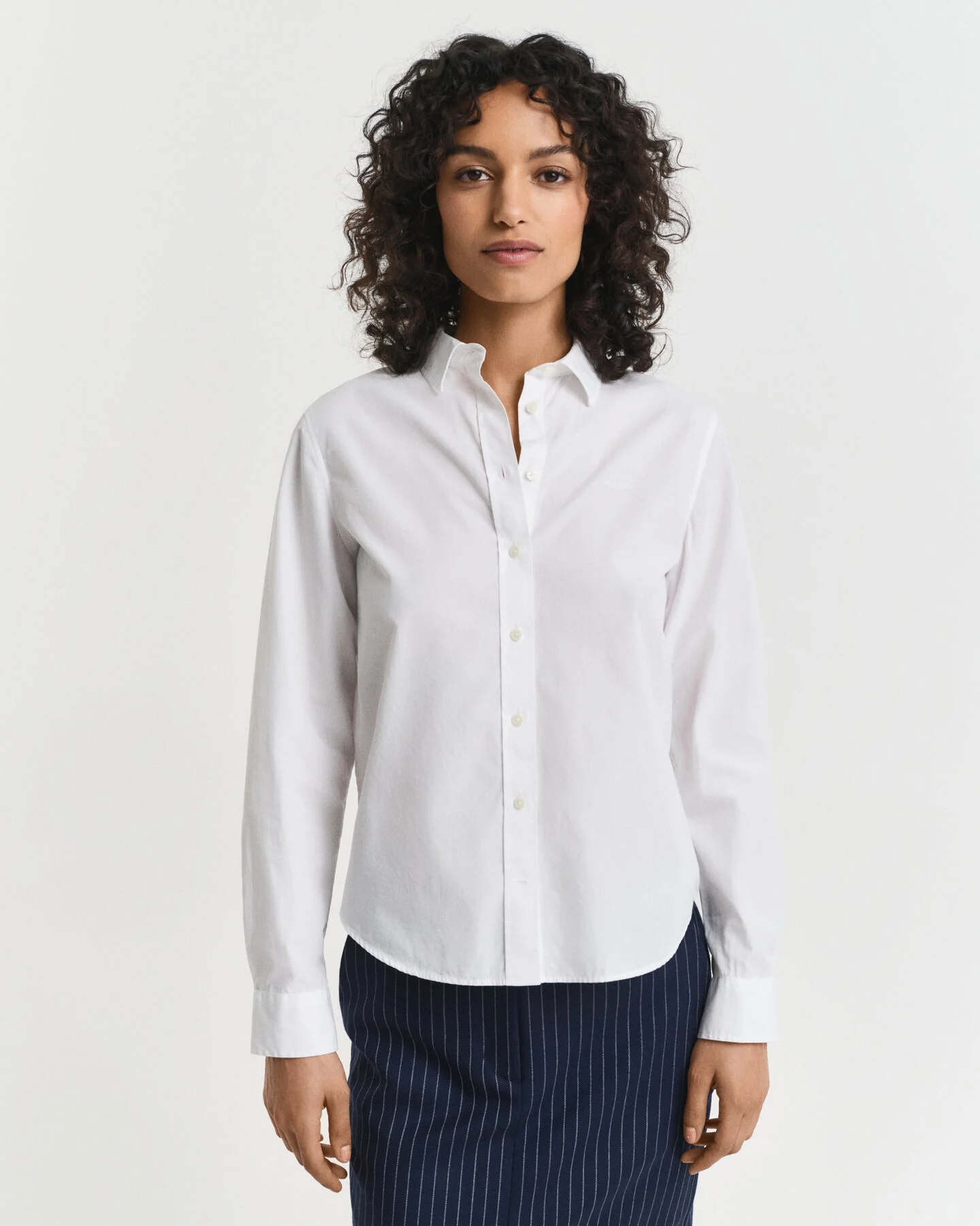 Gant Damen Regular Fit Classic Popeline Bluse aus Baumwolle in weiß Gant Damen Regular Fit Classic Popeline Bluse aus Baumwolle in weiß