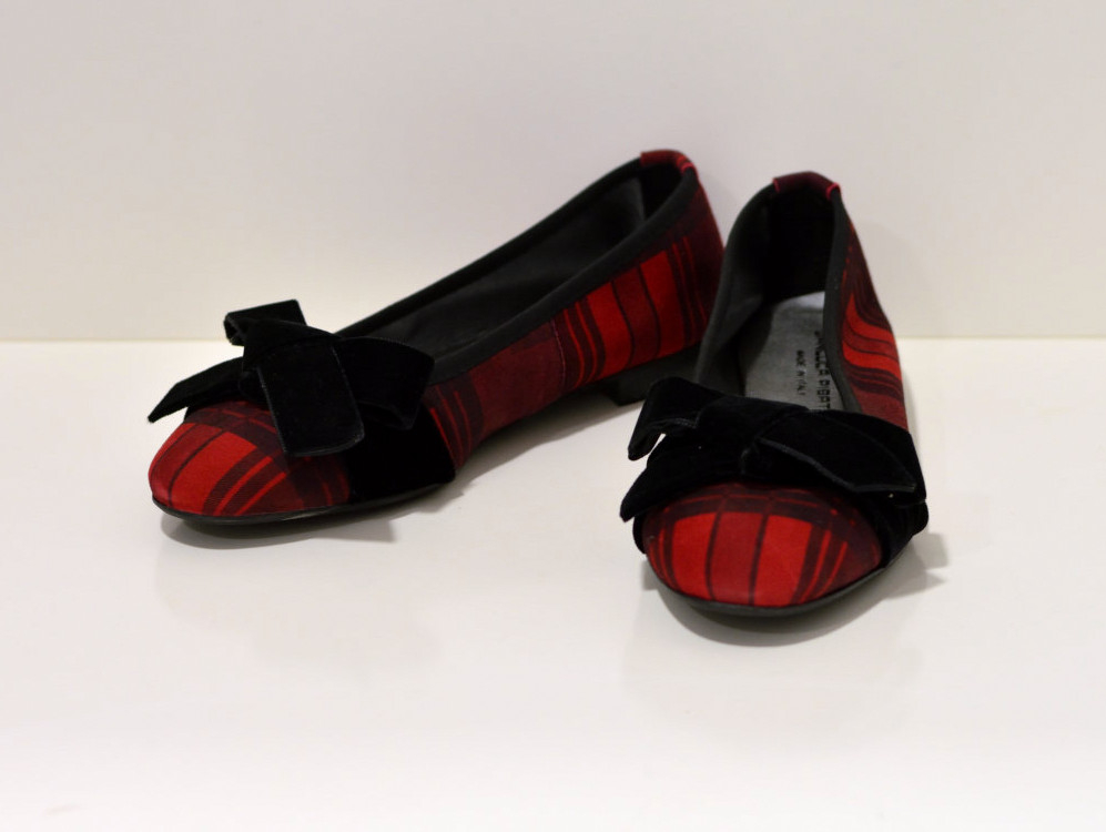 Gianluca Pisati Ballerinas aus Wildleder Glasgow in Rot/Schwarz